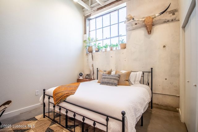 902 Buddy Holly Avenue, Lubbock, TX 79401