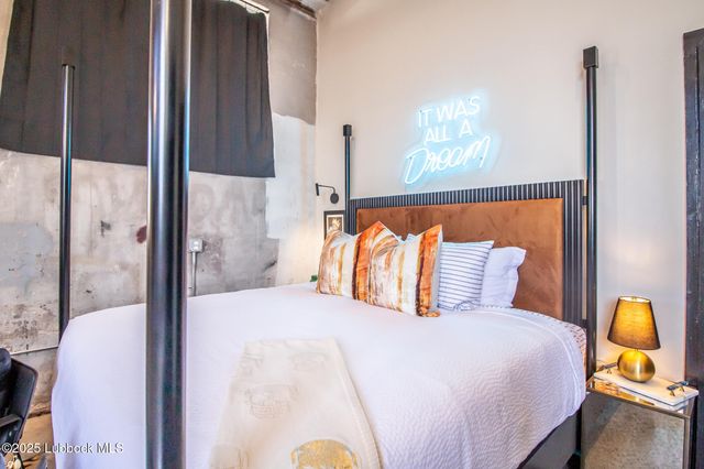 902 Buddy Holly Avenue, Lubbock, TX 79401