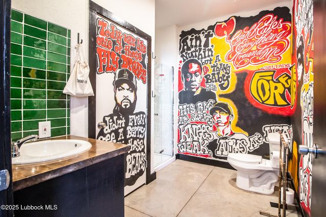 902 Buddy Holly Avenue, Lubbock, TX 79401