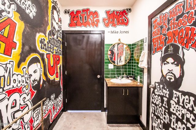 902 Buddy Holly Avenue, Lubbock, TX 79401