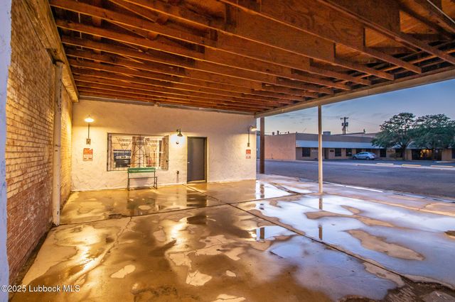 902 Buddy Holly Avenue, Lubbock, TX 79401