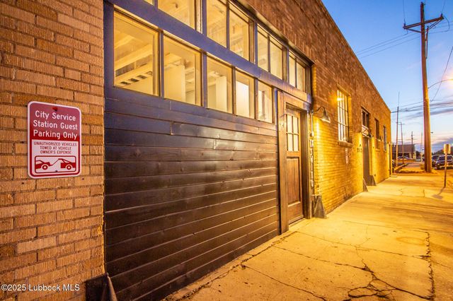 902 Buddy Holly Avenue, Lubbock, TX 79401