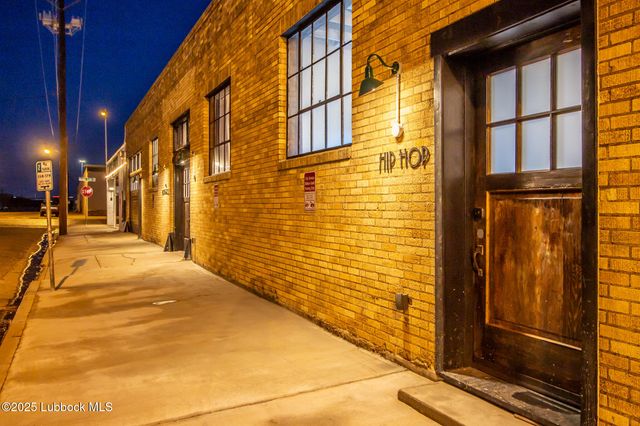 902 Buddy Holly Avenue, Lubbock, TX 79401