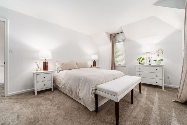 8475 Gullane Court, Dublin, OH 43017