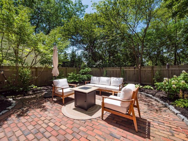 8475 Gullane Court, Dublin, OH 43017