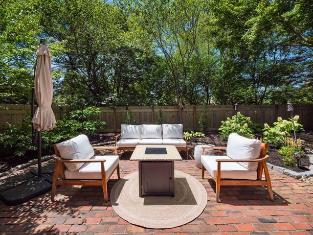 8475 Gullane Court, Dublin, OH 43017