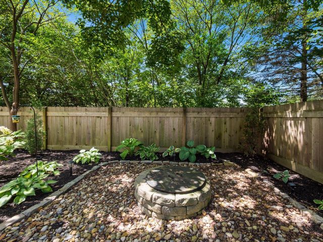 8475 Gullane Court, Dublin, OH 43017