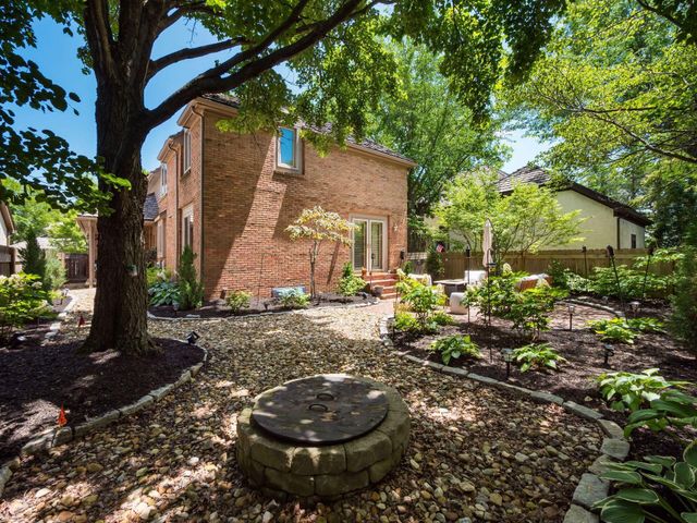8475 Gullane Court, Dublin, OH 43017