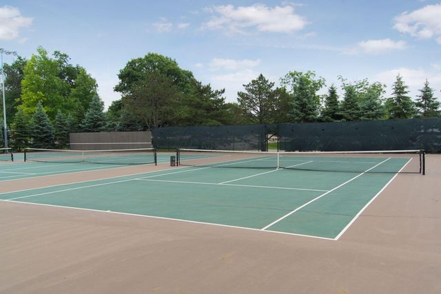 8475 Gullane Court, Dublin, OH 43017