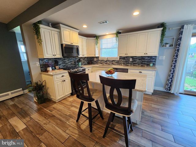 158 MARSHALL AVE, Hamilton, NJ 08619