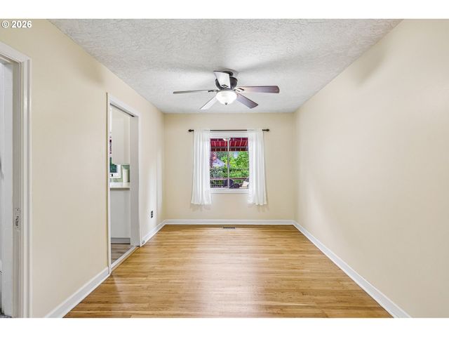 2340 Ne 60TH Ave, Portland, OR 97213