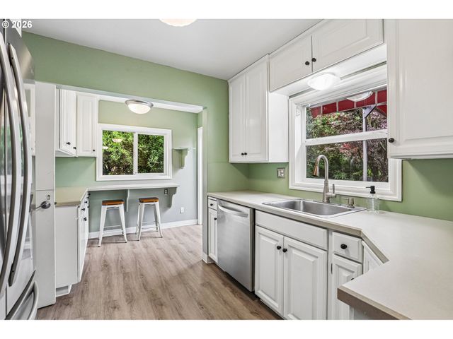 2340 Ne 60TH Ave, Portland, OR 97213