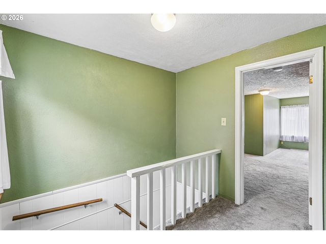 2340 Ne 60TH Ave, Portland, OR 97213