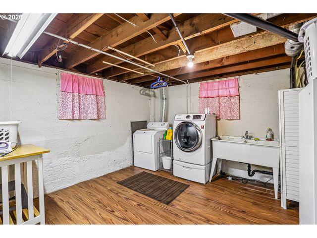 2340 Ne 60TH Ave, Portland, OR 97213