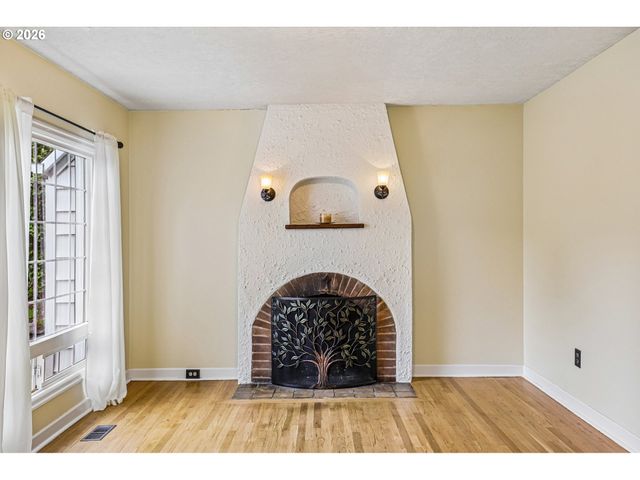 2340 Ne 60TH Ave, Portland, OR 97213