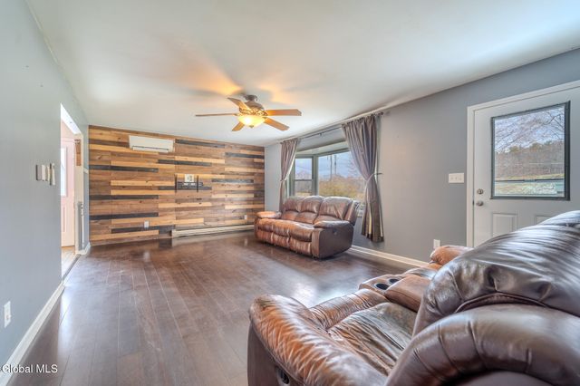 378 Burden Lake Road, Schodack, NY 12061