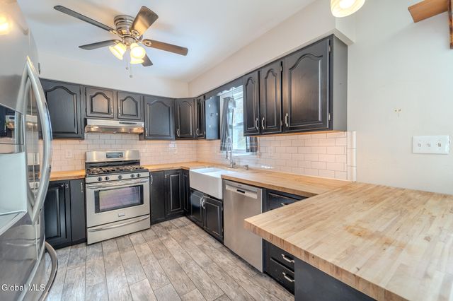 378 Burden Lake Road, Schodack, NY 12061