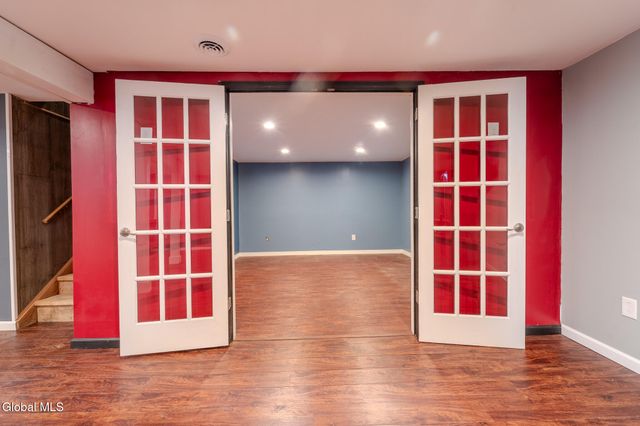 378 Burden Lake Road, Schodack, NY 12061