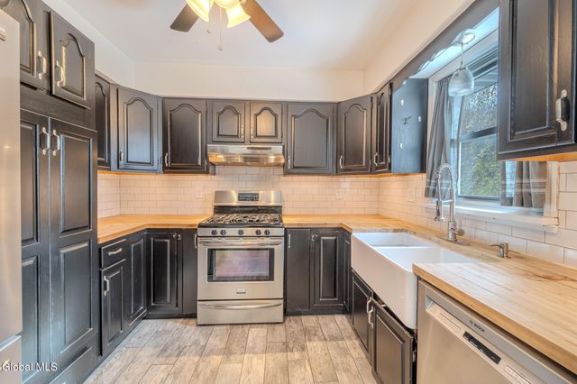 378 Burden Lake Road, Schodack, NY 12061