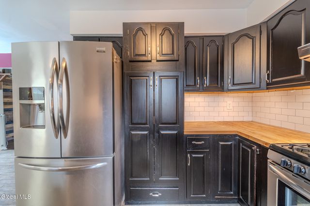 378 Burden Lake Road, Schodack, NY 12061