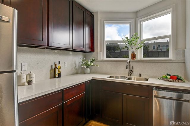 1618 40th Avenue, San Francisco, CA 94122