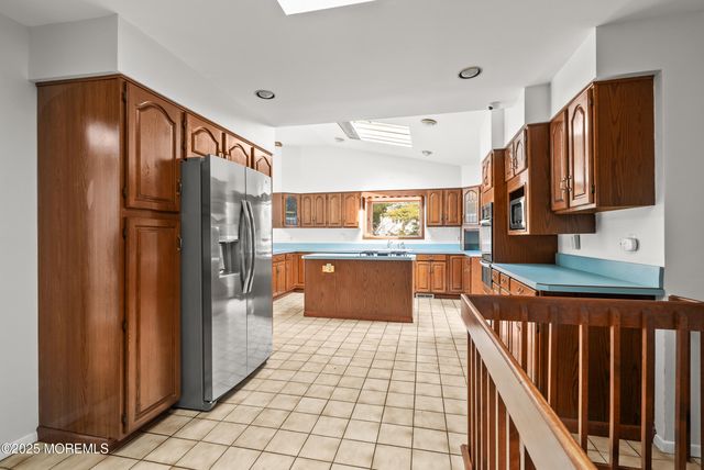 9 Abis Place, West Long Branch, NJ 07764