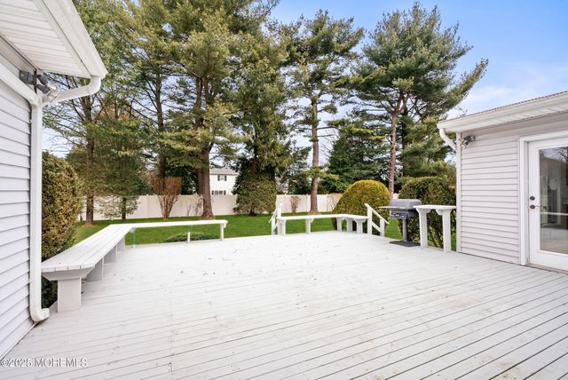 9 Abis Place, West Long Branch, NJ 07764