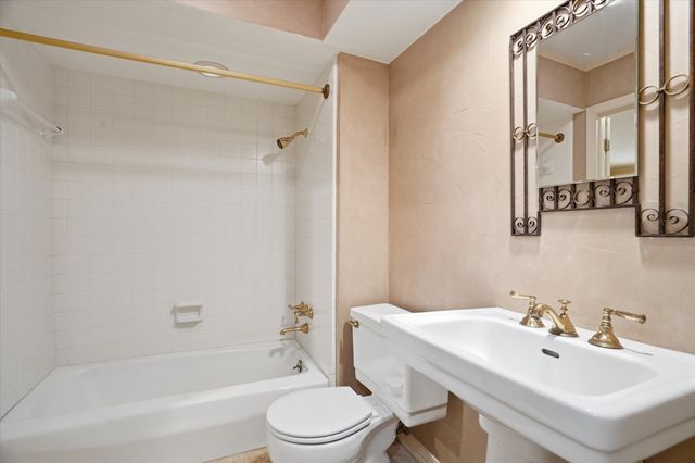 4201 Winding Way, Benbrook, TX 76126