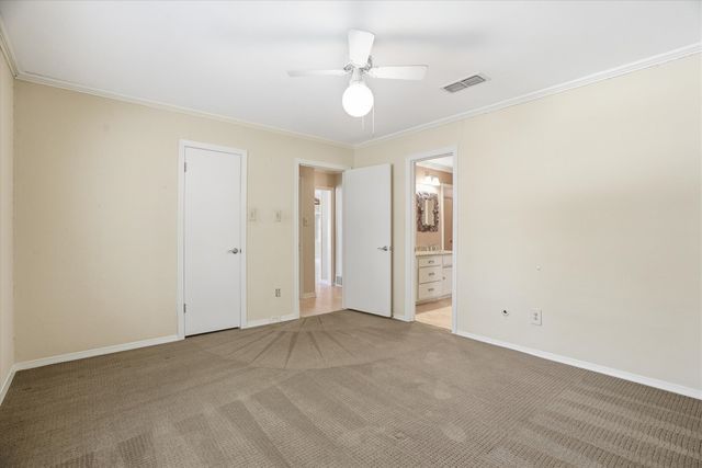 4201 Winding Way, Benbrook, TX 76126