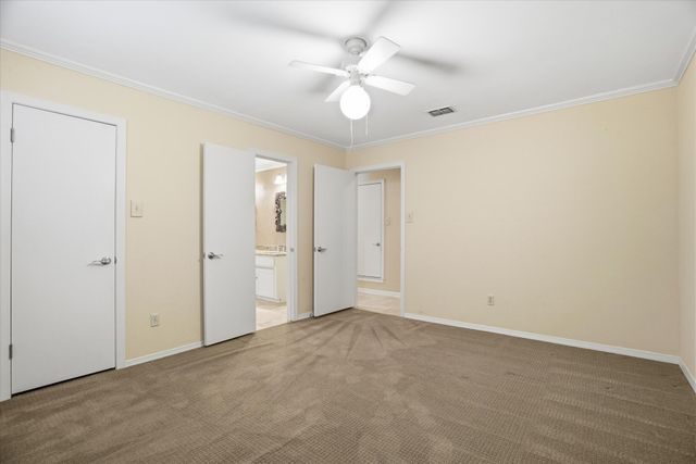 4201 Winding Way, Benbrook, TX 76126