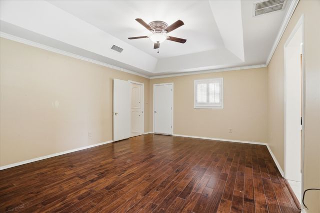 4201 Winding Way, Benbrook, TX 76126