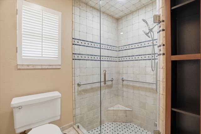 4201 Winding Way, Benbrook, TX 76126