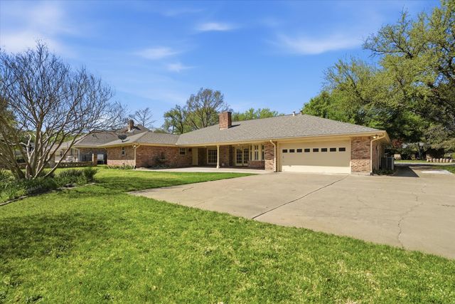 4201 Winding Way, Benbrook, TX 76126