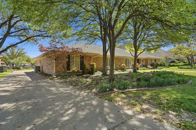 4201 Winding Way, Benbrook, TX 76126