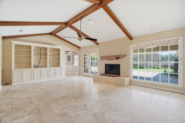 4201 Winding Way, Benbrook, TX 76126