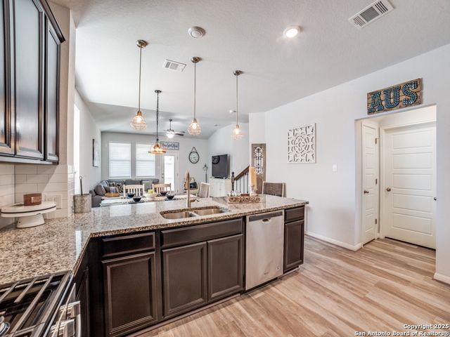 11604 Troubadour, San Antonio, TX 78245