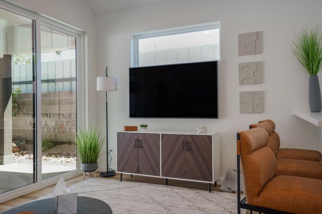 3400 Dellwood Court NE, Albuquerque, NM 87110