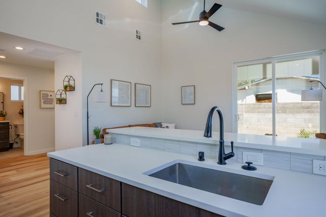 3400 Dellwood Court NE, Albuquerque, NM 87110