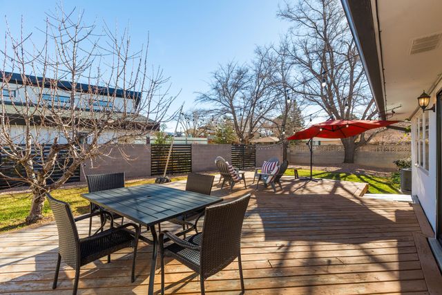 3400 Dellwood Court NE, Albuquerque, NM 87110