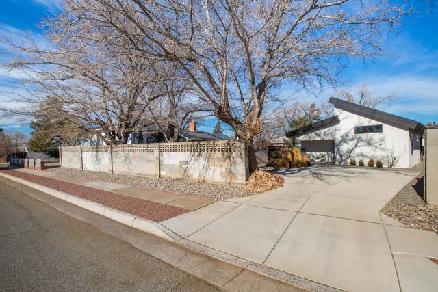 3400 Dellwood Court NE, Albuquerque, NM 87110