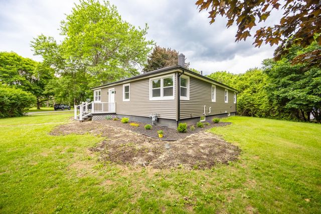 1171 Beach Avenue, Greece, NY 14612