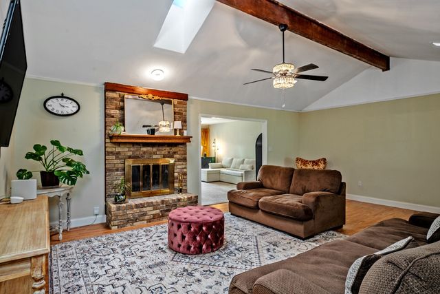 3407 Dovecreek Drive, Arlington, TX 76016