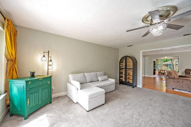 3407 Dovecreek Drive, Arlington, TX 76016