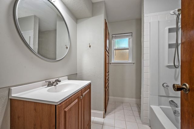 3407 Dovecreek Drive, Arlington, TX 76016