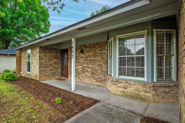 3407 Dovecreek Drive, Arlington, TX 76016