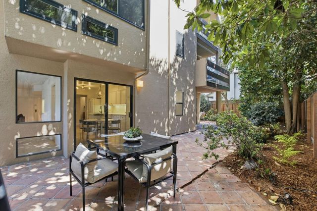 58 E Poplar Avenue 3, San Mateo, CA 94401