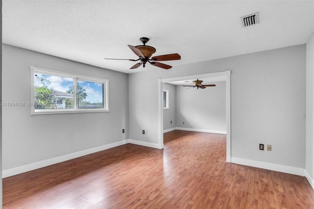 11319 SW 73rd Ln, Miami, FL 33173