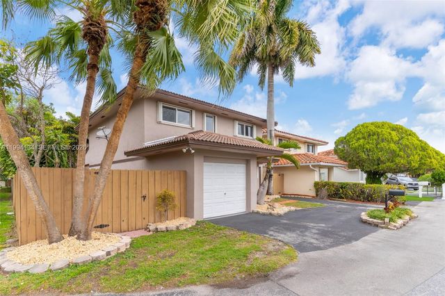 11319 SW 73rd Ln, Miami, FL 33173