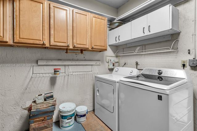 11319 SW 73rd Ln, Miami, FL 33173