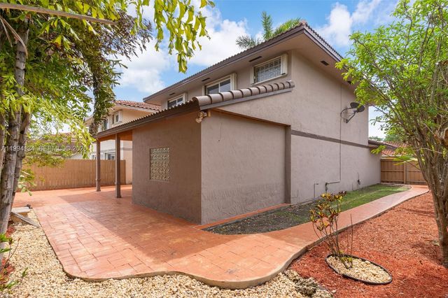 11319 SW 73rd Ln, Miami, FL 33173